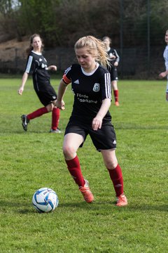 Bild 260 - wBJ SV Henstedt Ulzburg - TSV Sch�nberg : Ergebnis: 5:2
